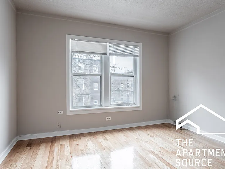 5662 N Ridge Ave #2L — Photo 3