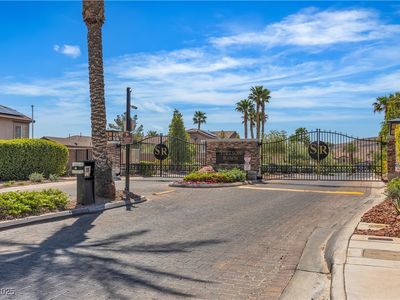 6148 Whitelion Walk St, Las Vegas, NV, 89148