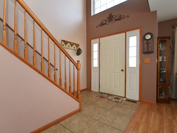 2nd image of 1723 Tall Oaks Dr