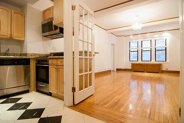 Rented by WAM Partners - William Moses Co. | media 17