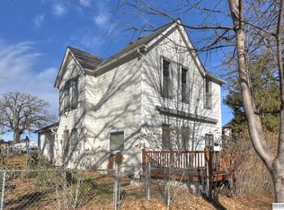 2710 S 19th St, Omaha, NE 68108