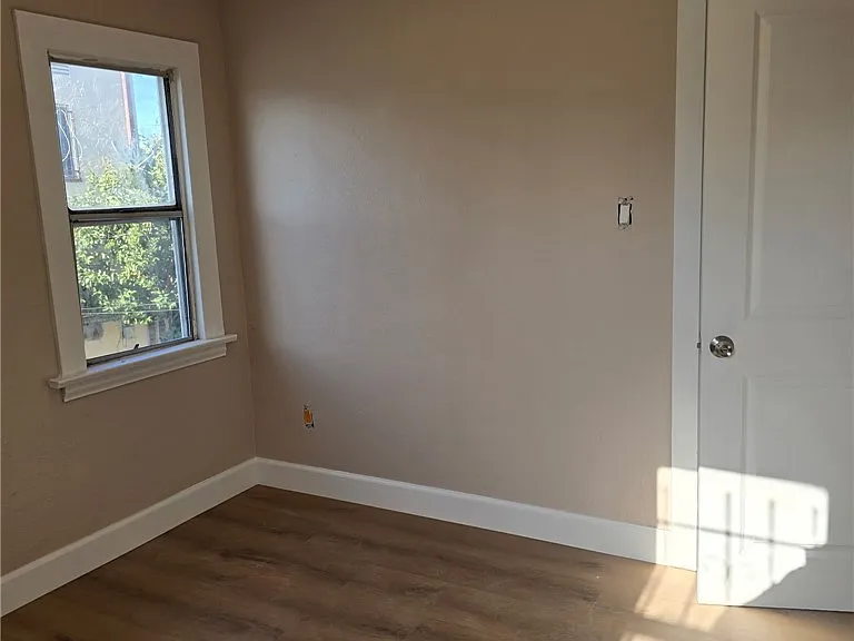 2740 Cudahy St — Photo 5