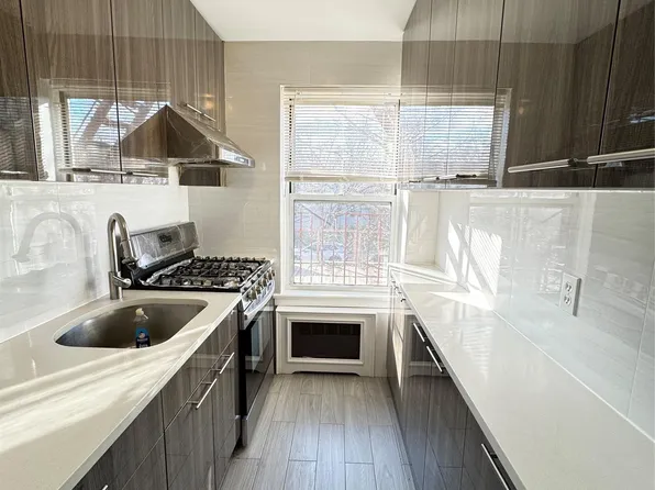 68-09 138th Street #2B, Flushing, NY 11367