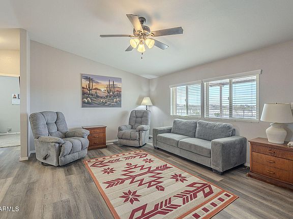 3rd image of 10540 W ROSEMEAD Drive