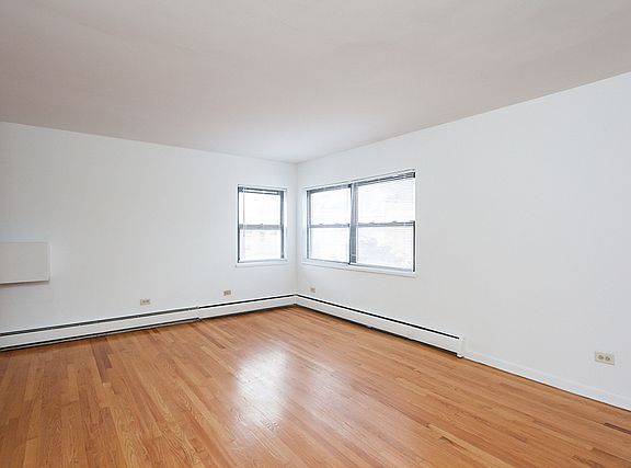 5th image of 2211 W Touhy Ave #6C