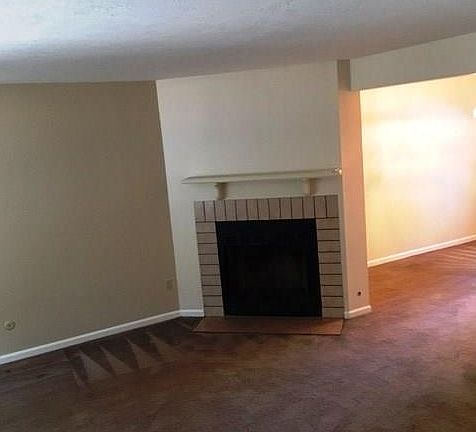 3rd image of 1354 Redtail Hawk Dr #C