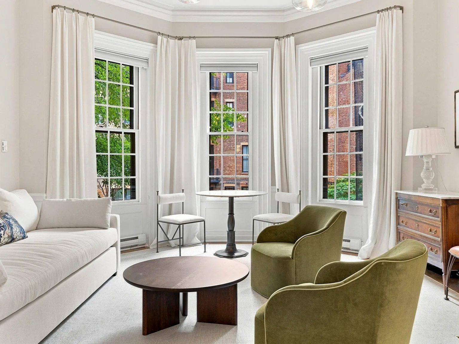 1 bed, 1.0 bath, 777 sqft, $4,800 — Photo 3