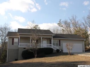 314 Margaret Thacker Ln SW, Fort Payne, AL 35968
