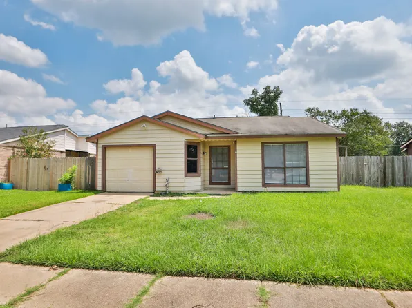 17518 Bullis Gap Dr, Hockley, TX 77447