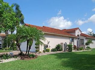 5123 Pelican Cove Dr, Boynton Beach, FL 33437