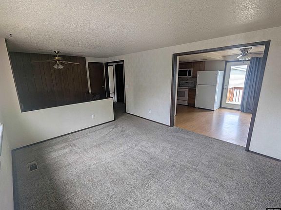 2nd image of 602 Midway St