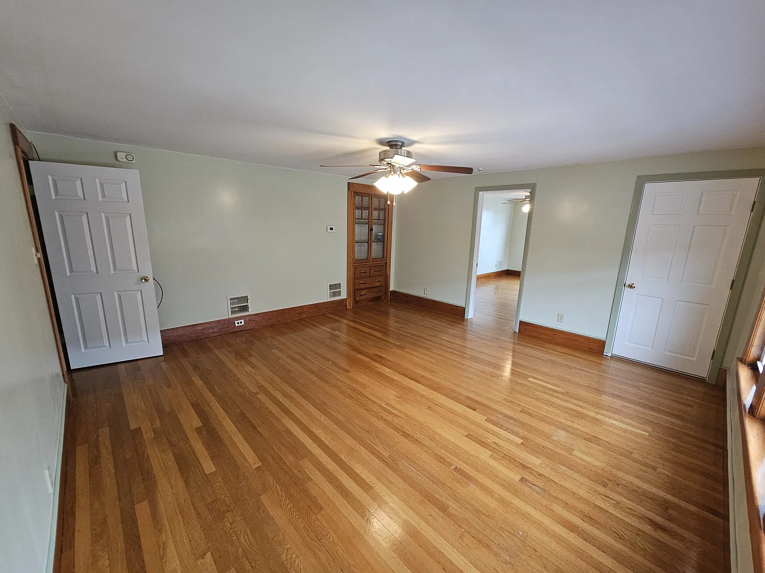 147 Gershom Ave — Photo 4