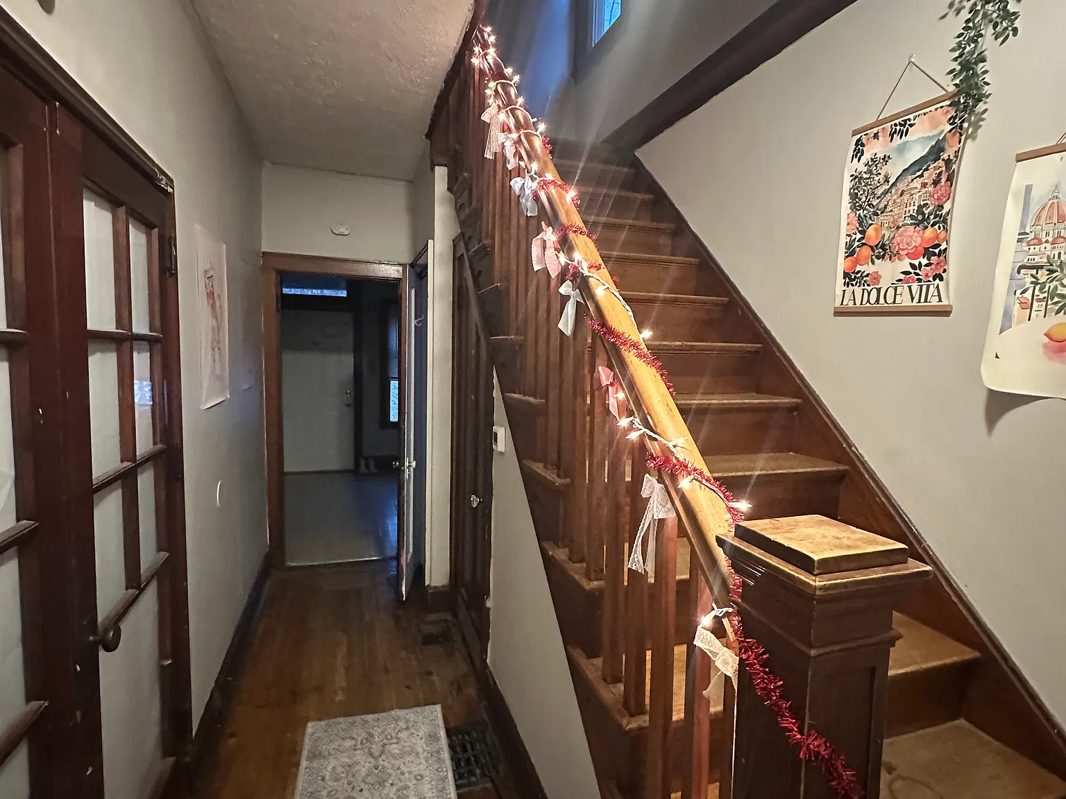 5 bed, 1.5 bath, 1615 sqft, $3,395 — Photo 2