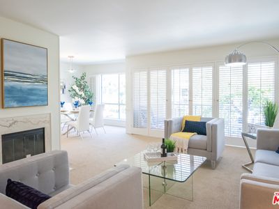 836 S Bundy Dr APT 307, Los Angeles, CA, 90049