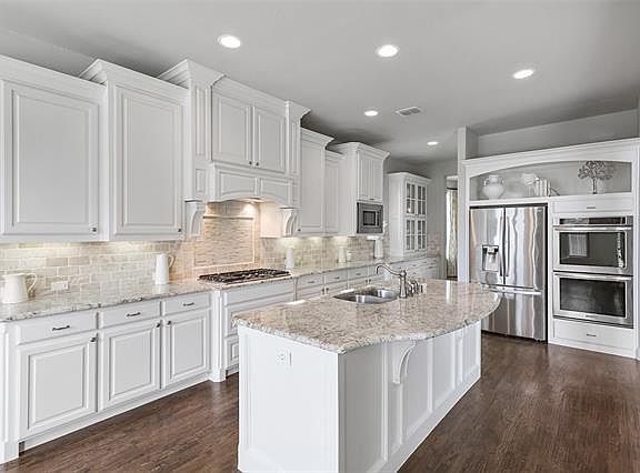 3rd image of 622 Embercrest Dr