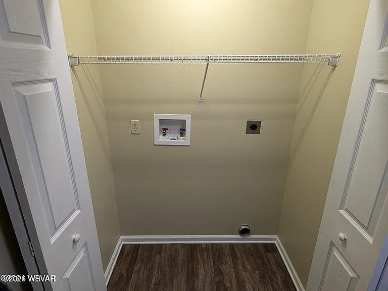 253 Underwood St — Photo 8