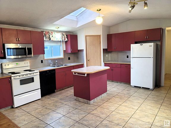 3rd image of 5508 55th St #97