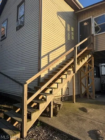 107 W Main St #B — Photo 3