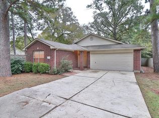 318 Paradise Ln, Montgomery, TX 77356