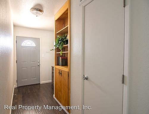 5th image of 2805 Pioneer Dr APT 25