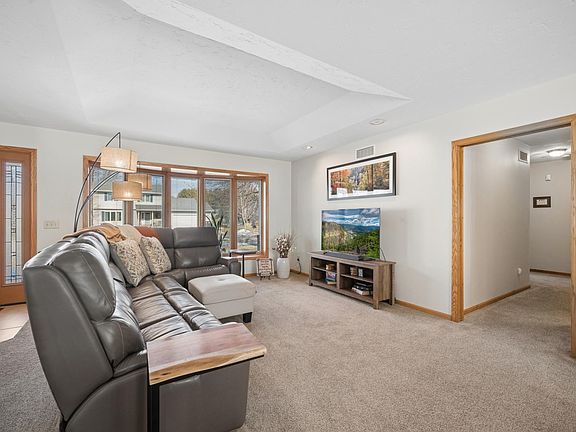 4th image of 2803 6th Ave SW