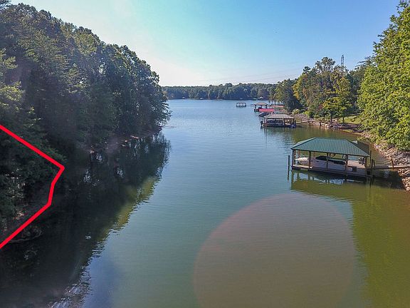 3rd image of 194 Timber Lake Dr