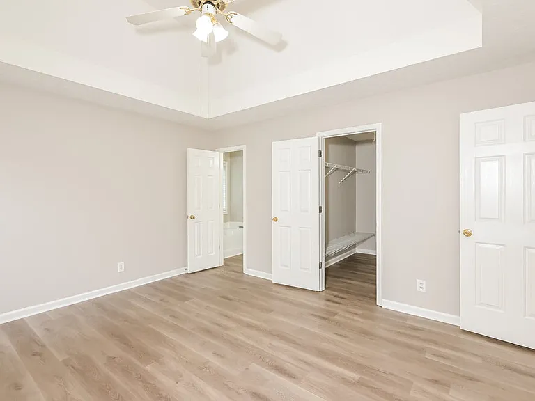 9385 Eagles Landing Dr — Photo 11