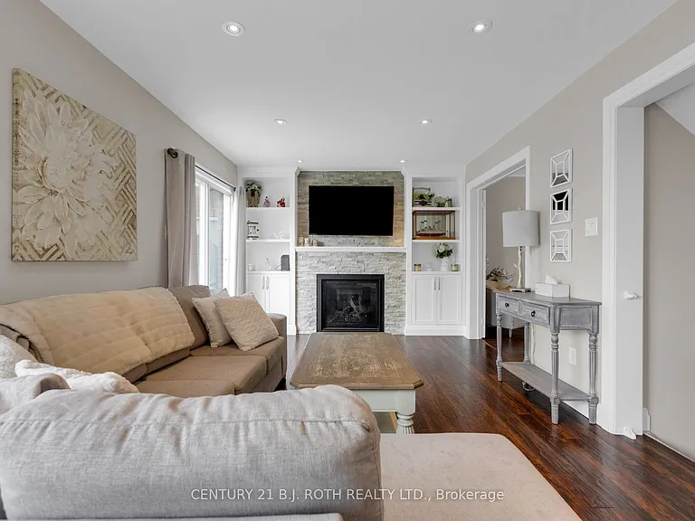 55 Gibbon Dr — Photo 8