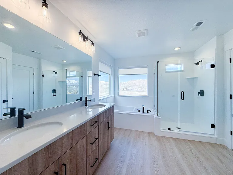 1482 W Russo Dr — Photo 16
