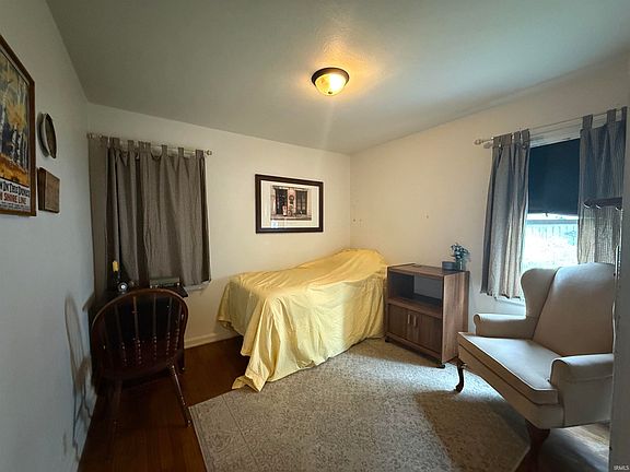5th image of 615 Marquette Ave