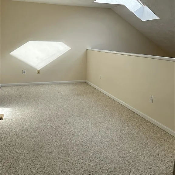 661 Lowell St #18 — Photo 10