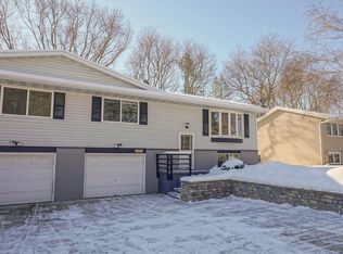 7119 Century Ave, Middleton, WI 53562