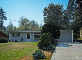 2529 NE Bonair Pl, Bremerton, WA 98310