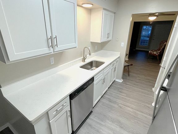 4th image of 2408 Duck Pond Cir #Home 2218k