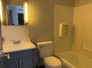 105 N Chestnut St #6, Tremont, IL 61568