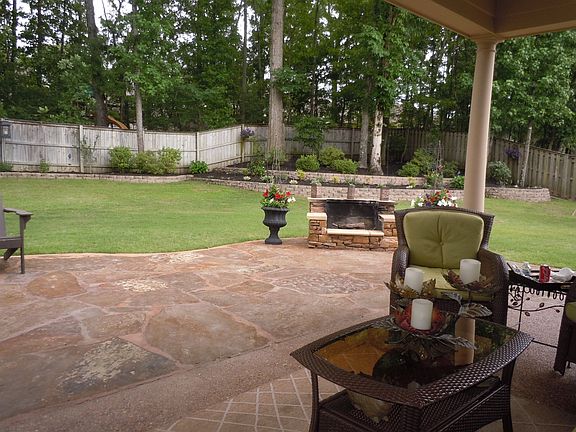 Large professionally manicured lawn