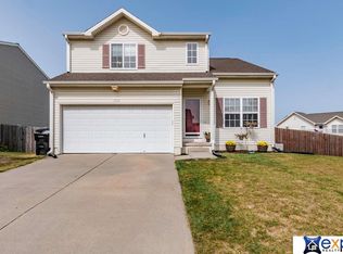 7932 S 157th Ave, Omaha, NE 68136