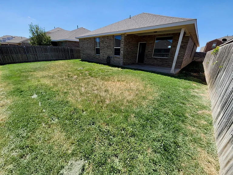 6406 Hall Of Fame Blvd — Photo 36
