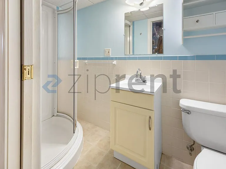 371 Salem St — Photo 19