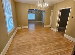 2111 University Ave NE #1, Minneapolis, MN 55418