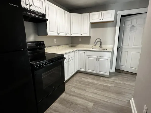 17 Bridge St, Hardwick, MA