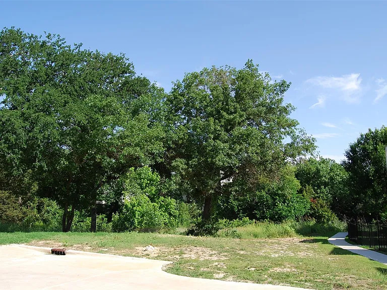 369 Oakbend Dr — Photo 5