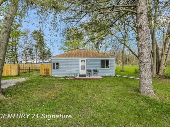223 Harrison Dr, Saginaw, MI 48609