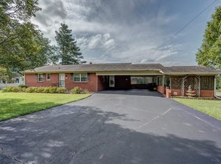 905 W Elm St, Shelby, NC 28150