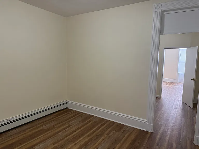 702 Willow Ave #4 — Photo 3