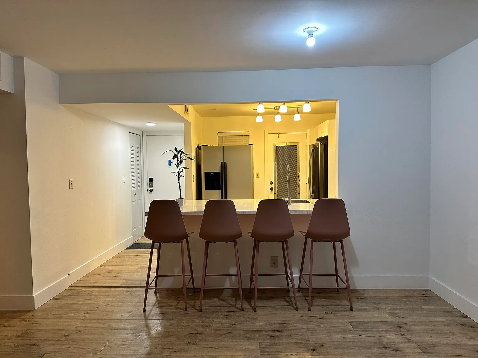 2 bed, 2.0 bath, 1260 sqft, $2,150 — Photo 3