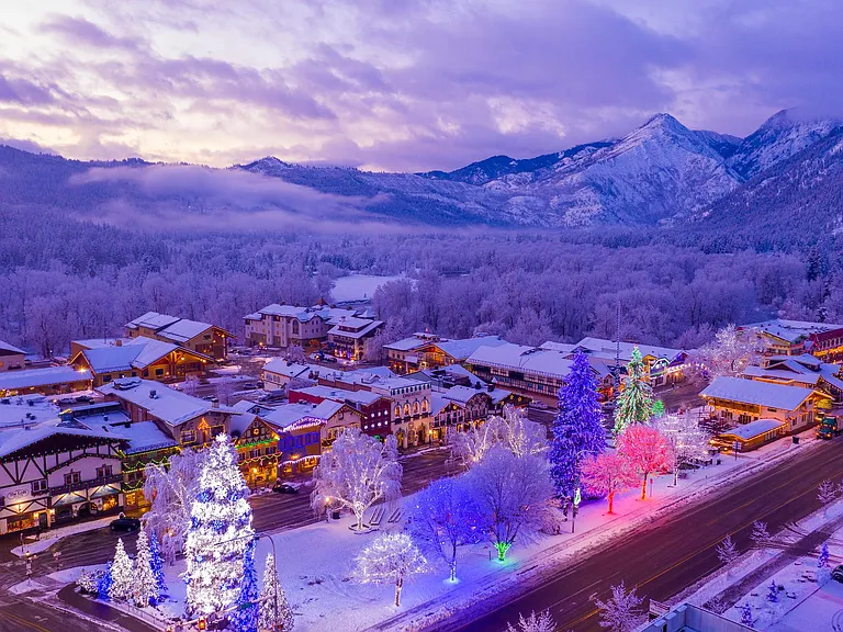 Downtown Leavenworth - 10min walk away