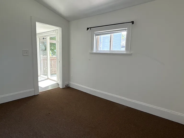 538 Main St #4 — Photo 9
