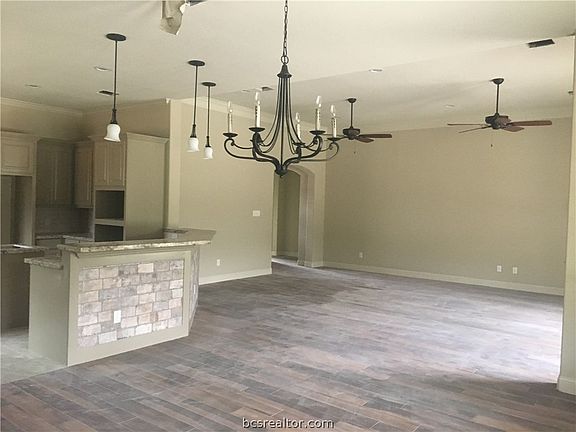 2nd image of 4067 Crooked Creek Ct