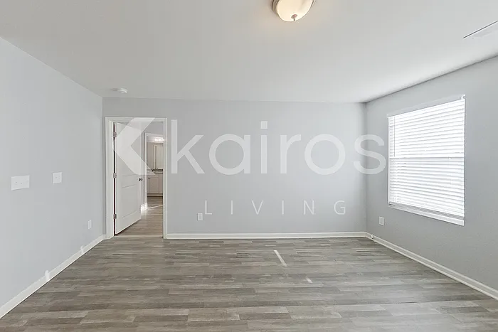 4 bed, 2.0 bath, 1607 sqft, $1,945 — Photo 3